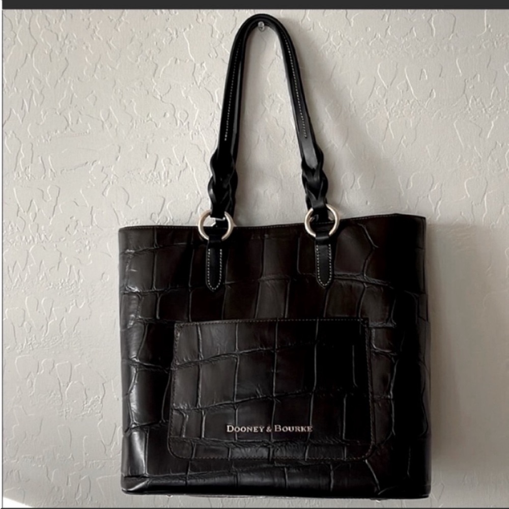 Dooney and Bourke purse